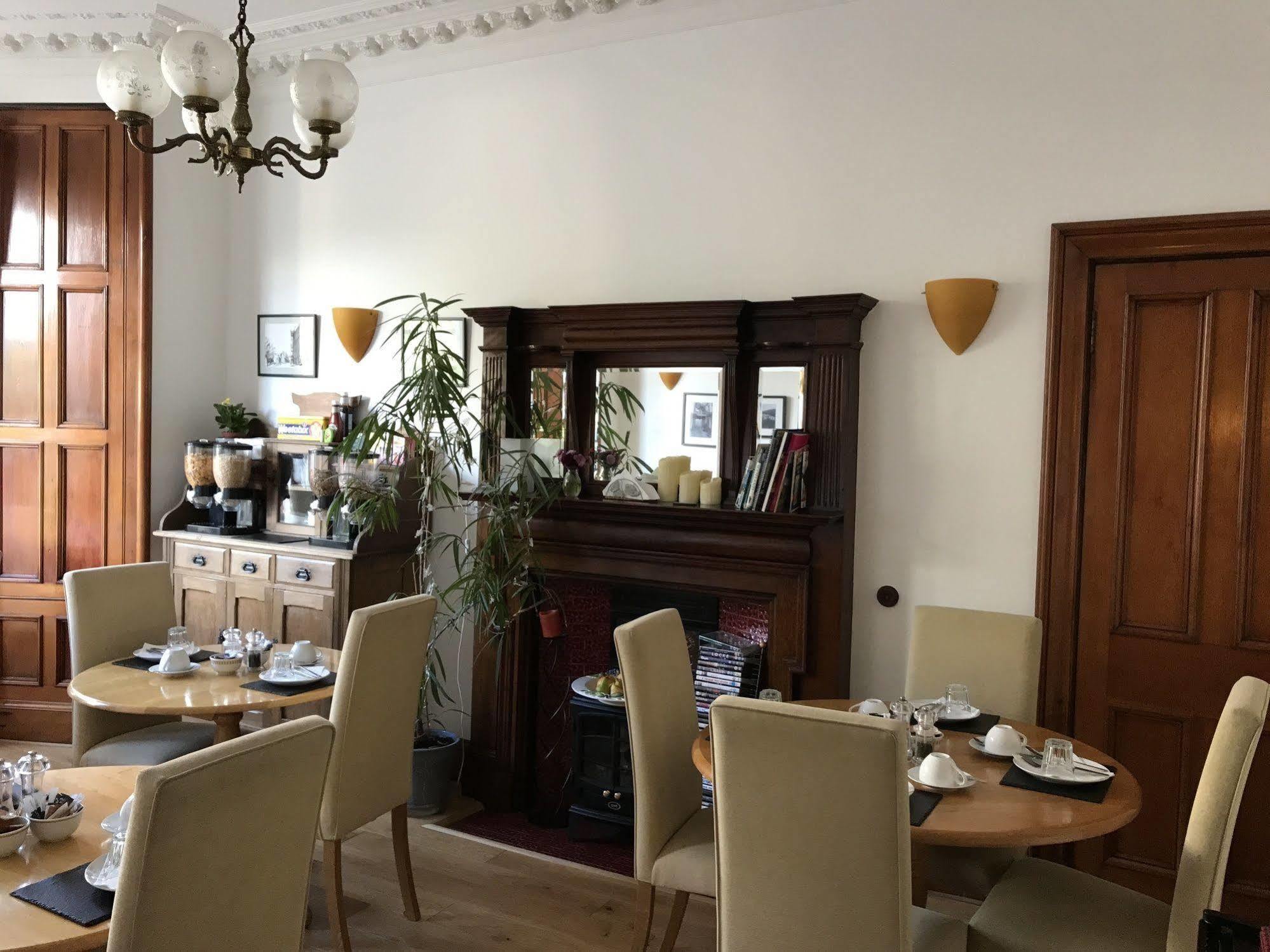 אדינבורו Canadale Guest House מראה חיצוני תמונה