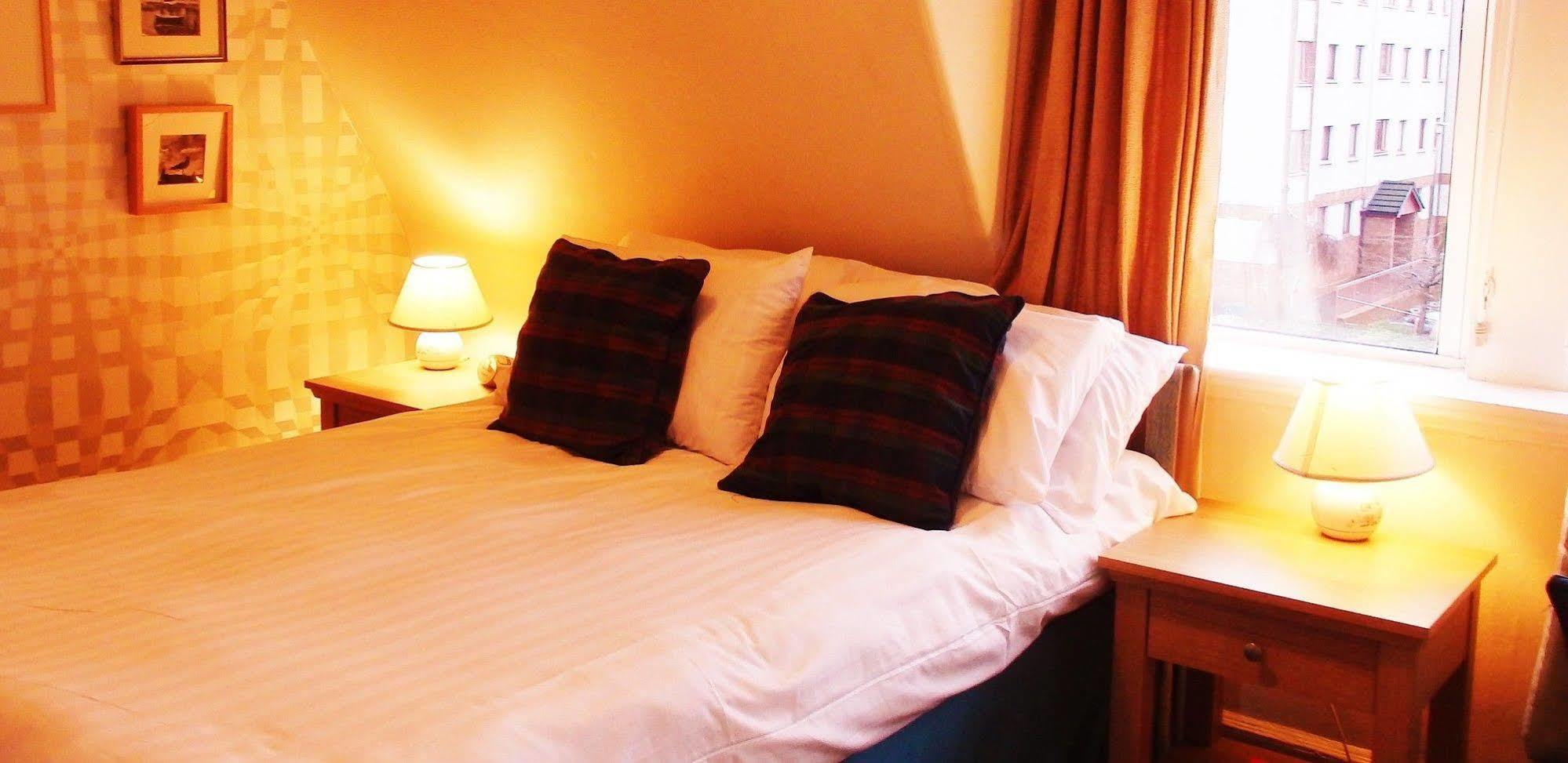 אדינבורו Canadale Guest House מראה חיצוני תמונה